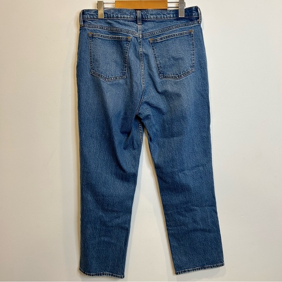 Abercrombie and Fitch Curve Love Mid Rise 90s Straight Jean Distressed - Picture 11 of 12